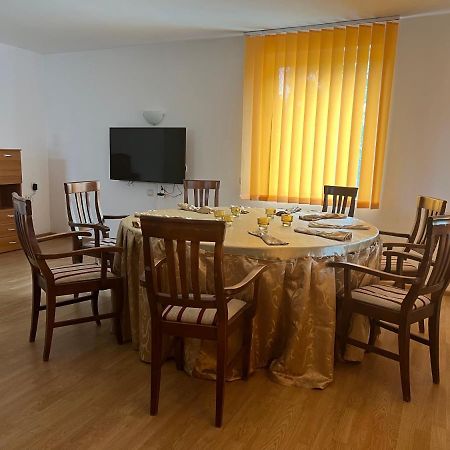 Вілла Casa Lv Sura Mica Екстер'єр фото