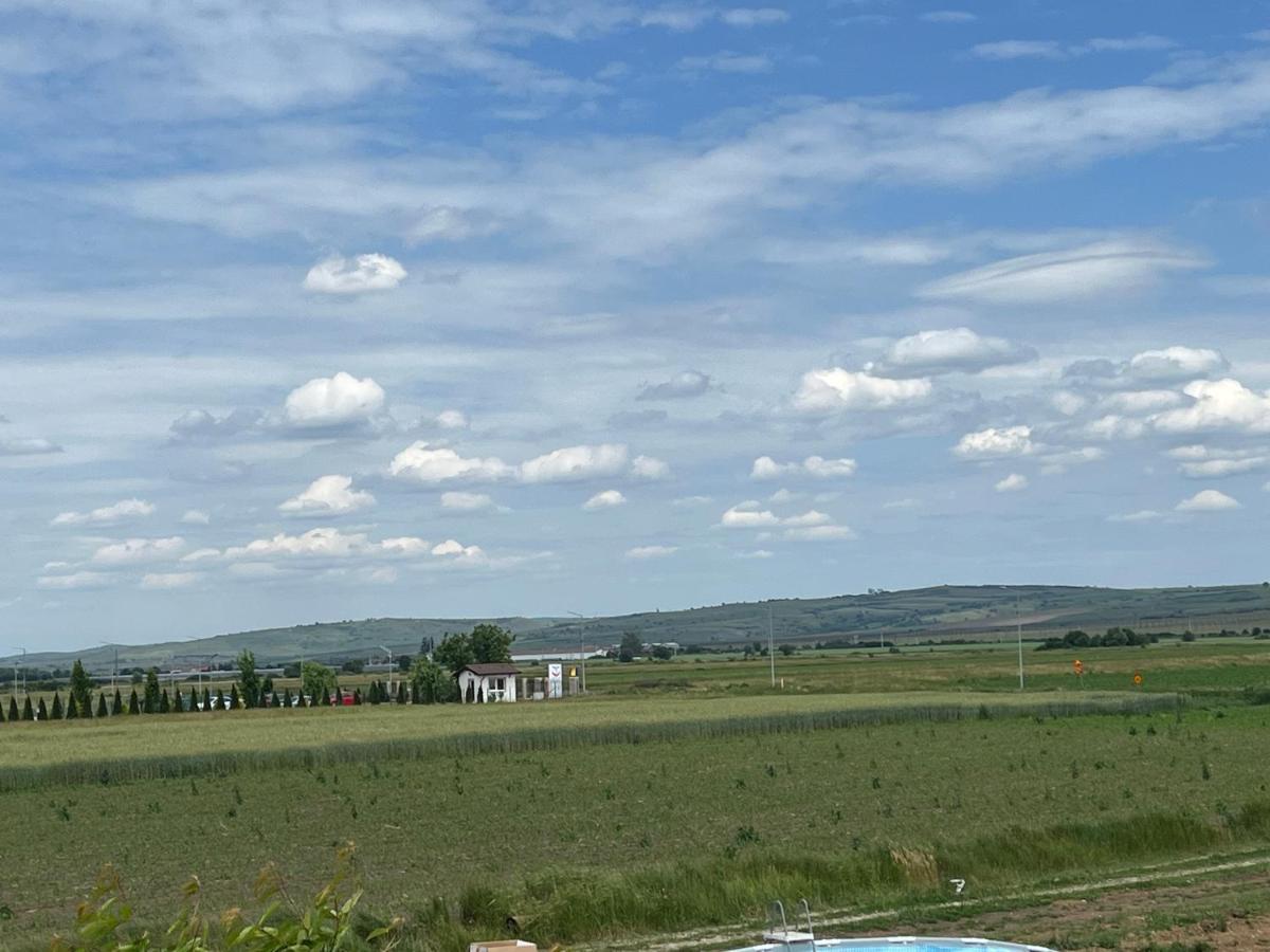 Вілла Casa Lv Sura Mica Екстер'єр фото